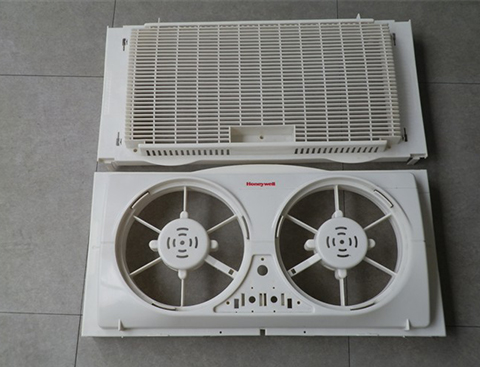 Plastic mold